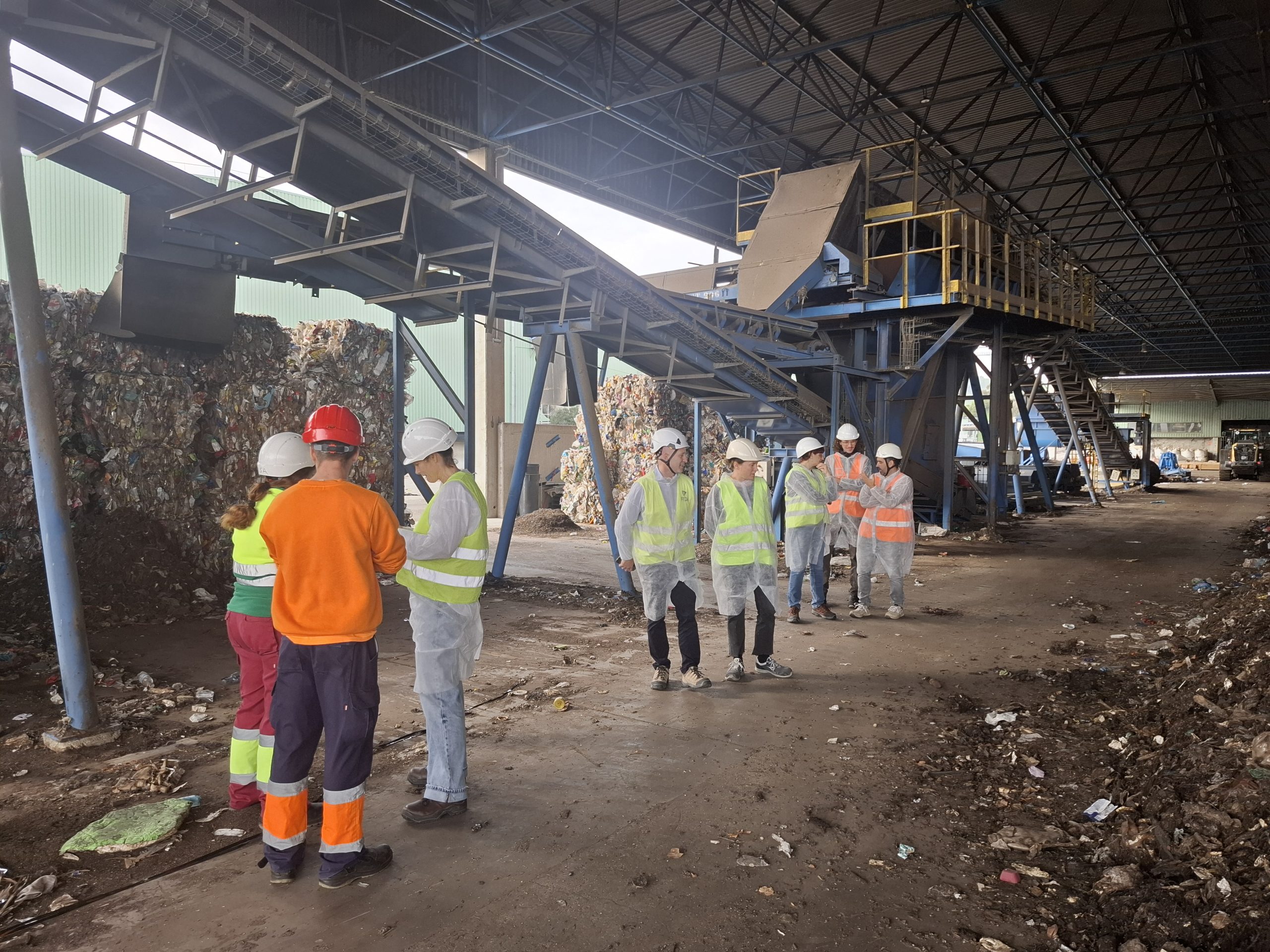 Visita institucional planta Secomsa per part delegació andorrana