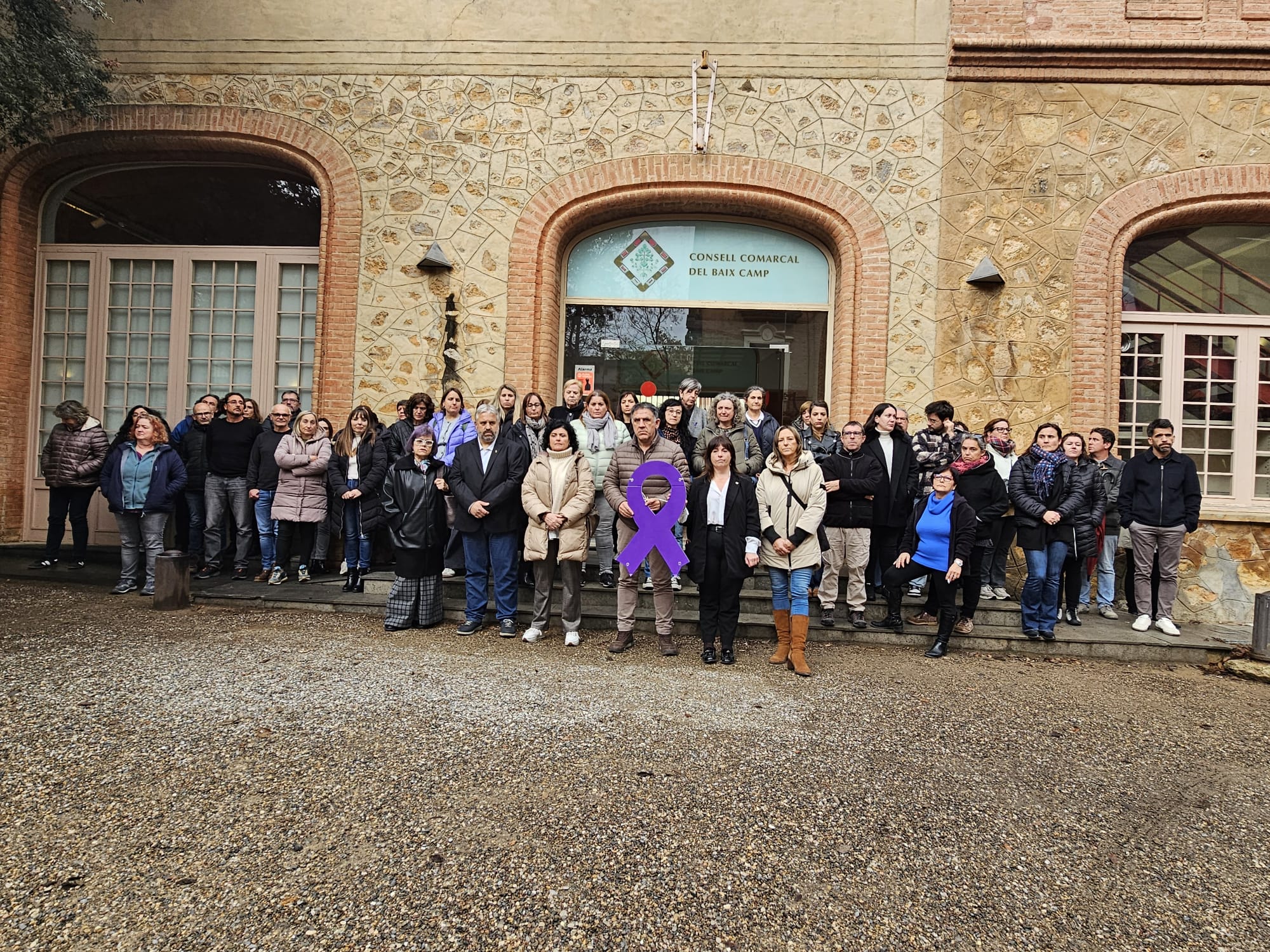 Minut de silenci al Consell Comarcal del Baix Camp